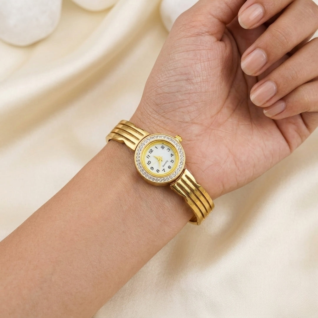 Women’s Gold Bracelet Watch – Crystal Round Dial