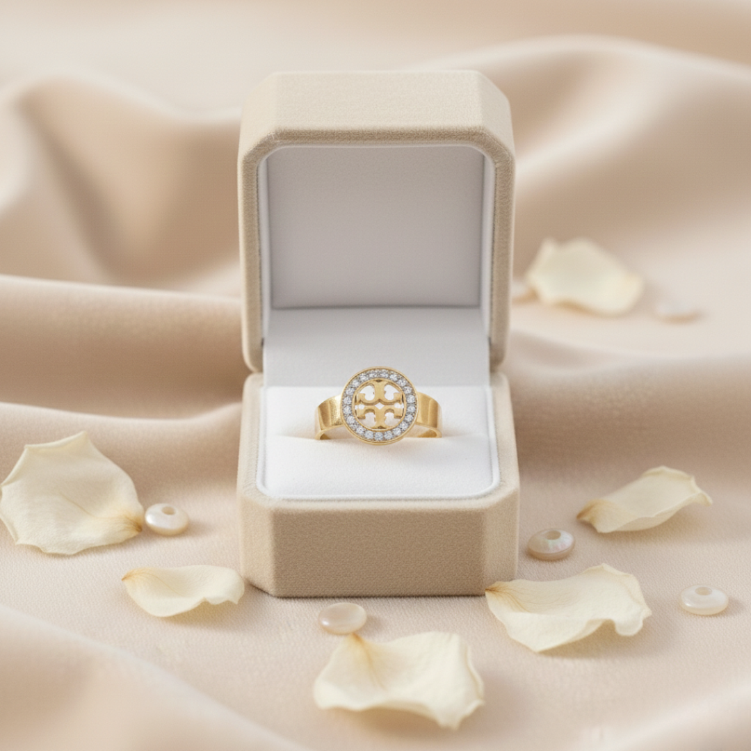 Luxury Gold Floral Pattern Band Ring for Women | Pyaari Jewellery