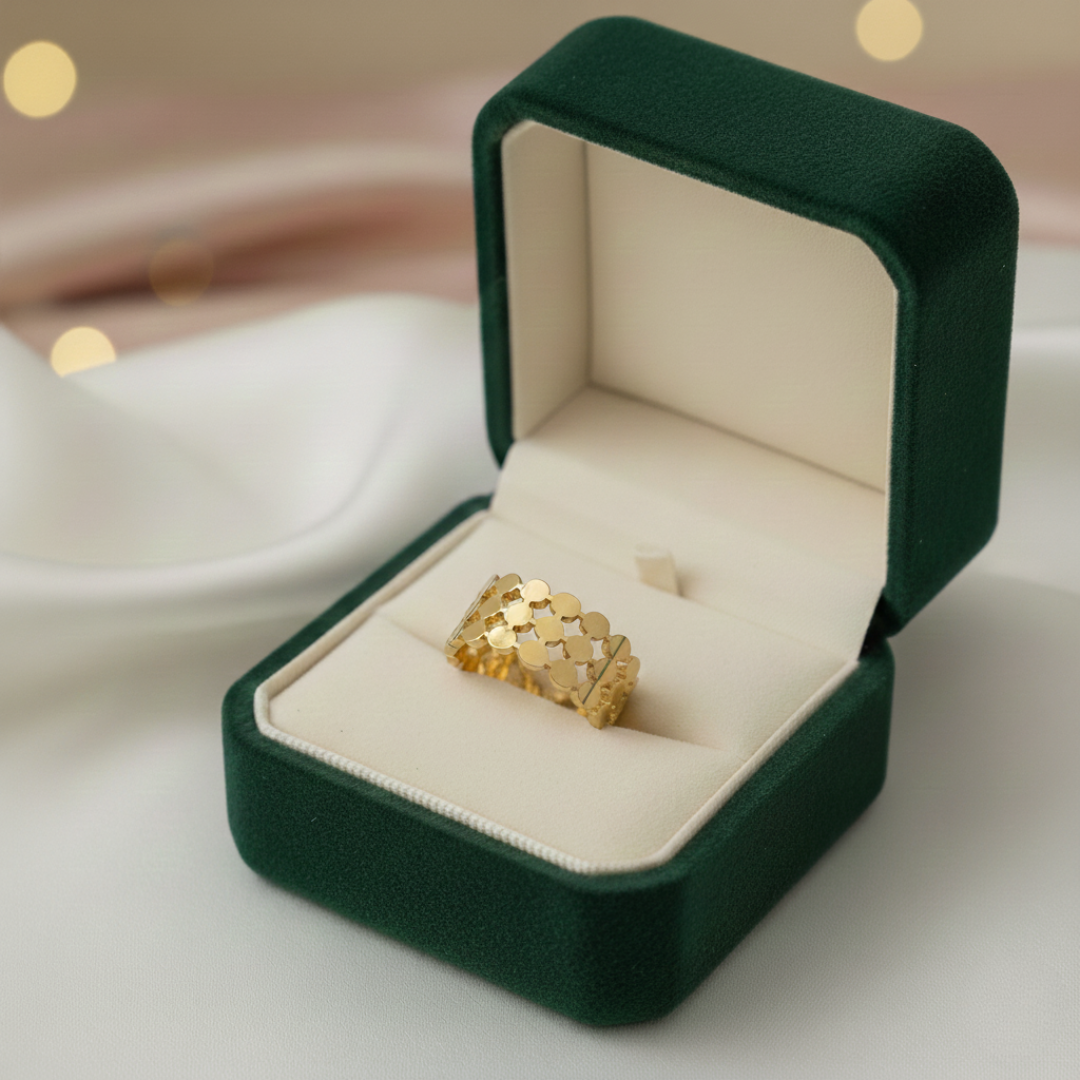 Luxury Gold Designer Cutout Band Ring for Women | Pyaari Jewellary