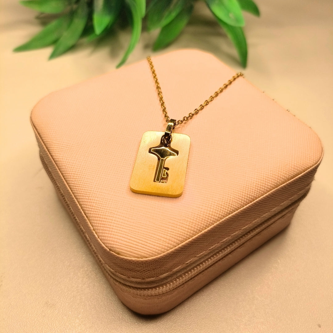 Pyari Jewellery Gold Key Pendant Bracelet & Necklace Set | Elegant Matching Jewelry for Women